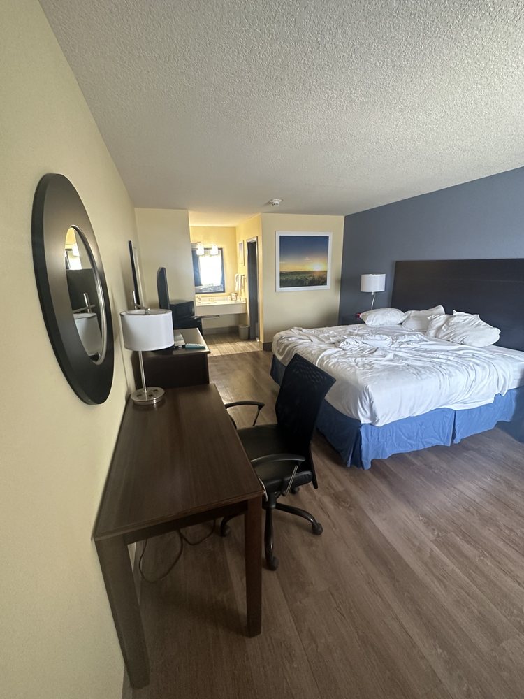 Days Inn by Wyndham - Beaumont