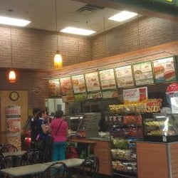 Subway Order Food Online Sandwiches 121 Worcester Rd Photo Of Subway Framingham Ma United States Front