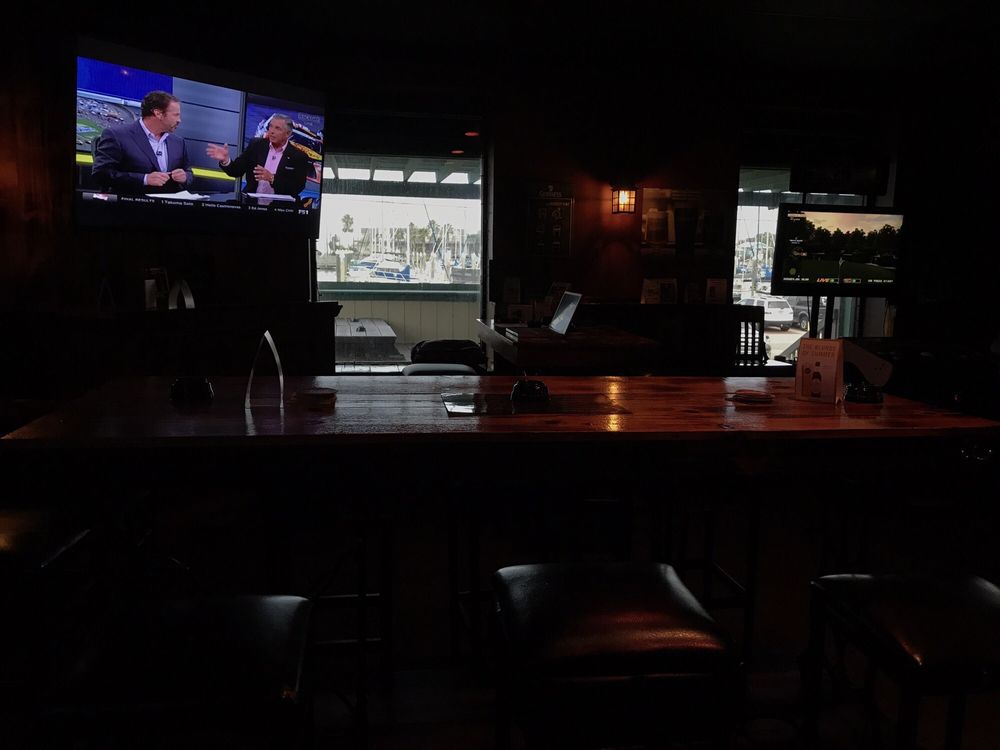 Molly's Pub