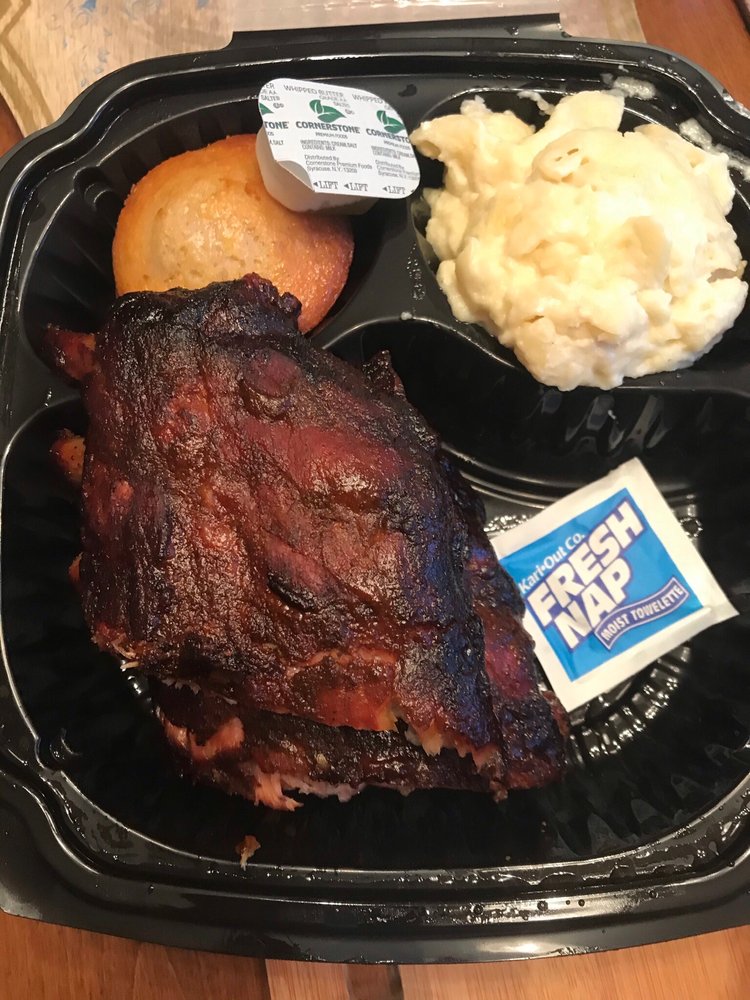 Piggy Pat's Smoke & Ale House