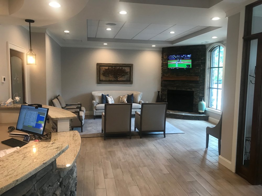 image of business Seneca Family Dentistry - Matthew Word, DMD