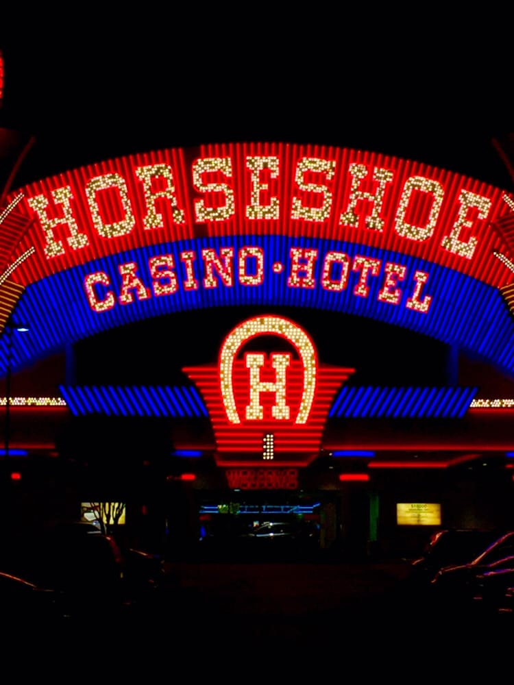 horseshoe casino tunica closing