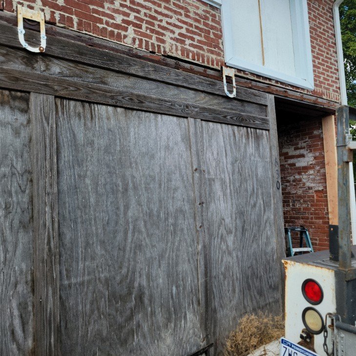 Fixed Right Garage Doors