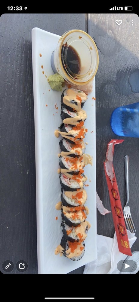 Dock's Beach House Bar & Grille
