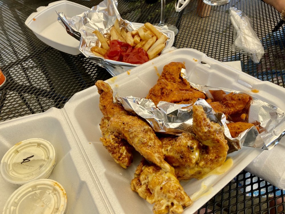 Archies Wingz & Things