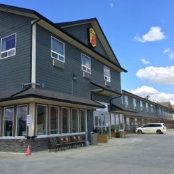 Super 8 Peace River Ab Hotels 7610 100 Avenue Hwy 2 Photo Of Super 8 Peace River Ab Canada