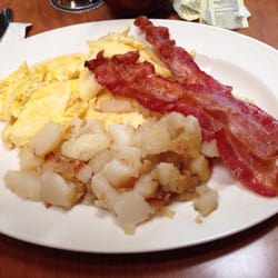 Rounds Restaurant 26 Photos 72 Reviews Breakfast Brunch Photo Of Rounds Restaurant Traverse City Mi United States Breakfast