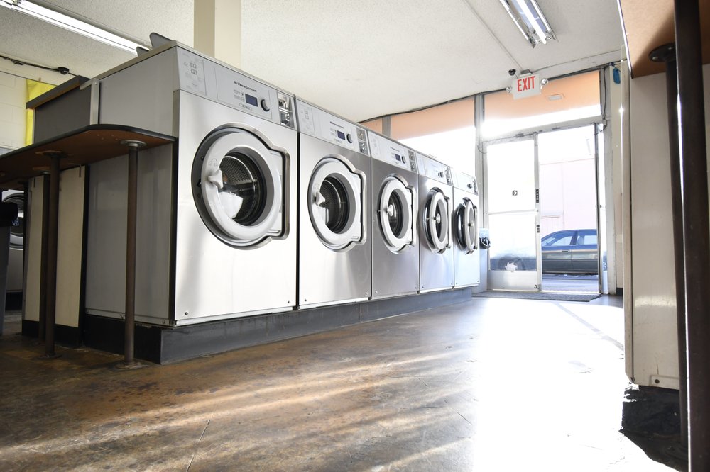 University Heights Dry Cleaners & Laundry