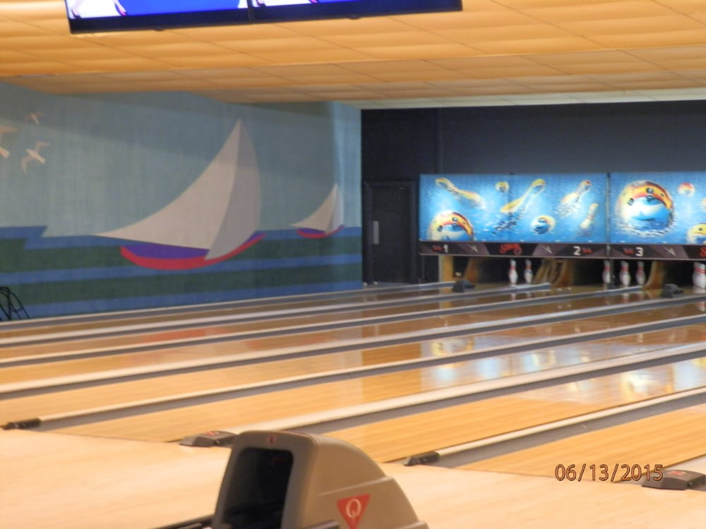 Strikers Family Sportscenter 12 Reviews Bowling 124 Anderson Rd N
