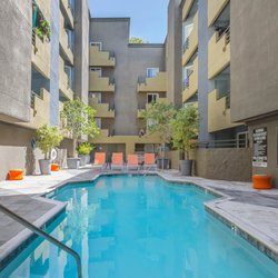 Vantage Hollywood Apartments 47 Photos 53 Reviews Photo Of Vantage Hollywood Apartments Los Angeles Ca United States Swimming Pool