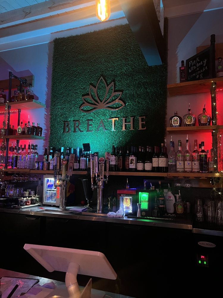Breathe Cocktail Lounge