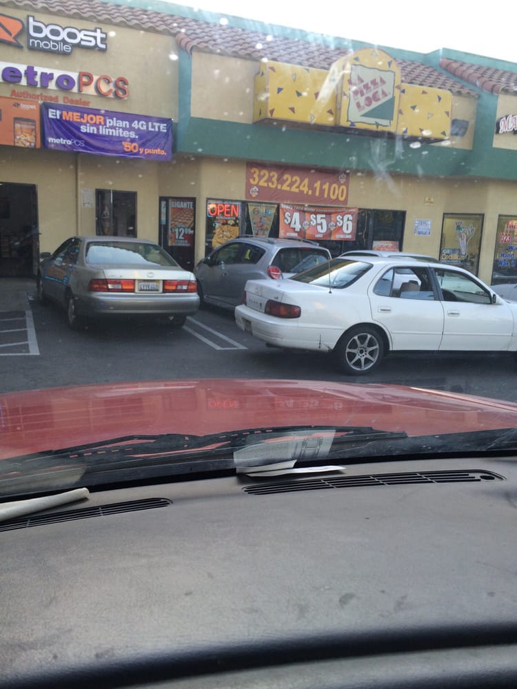 La Pizza Loca CLOSED 17 Reviews Pizza 1883 Daly St, Lincoln