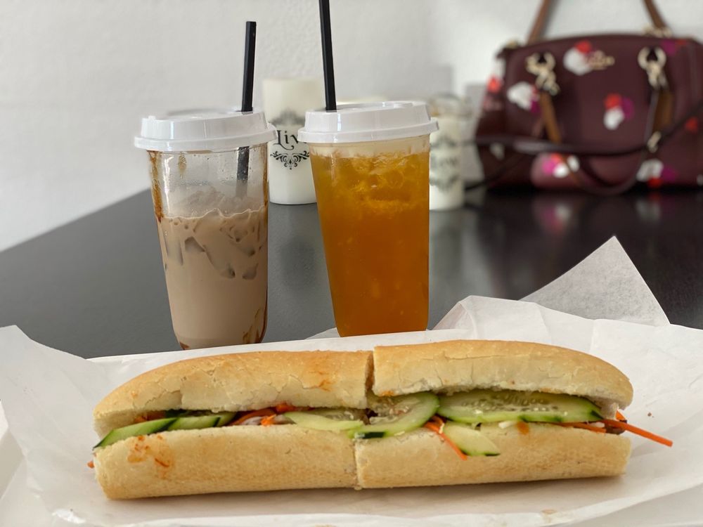 Smokey J. Bakery & Cafe