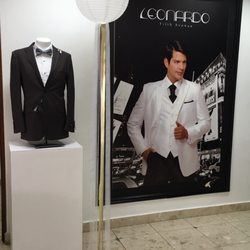 Leonardo's - Clothing Rental - Calle José Grillo 19, San ...