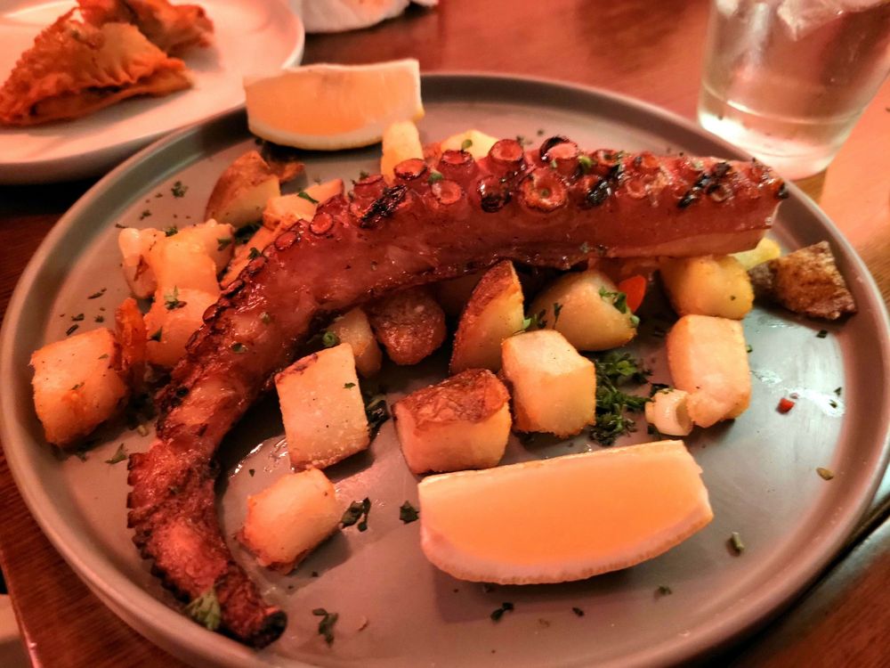 Aroma Restaurant & Bar