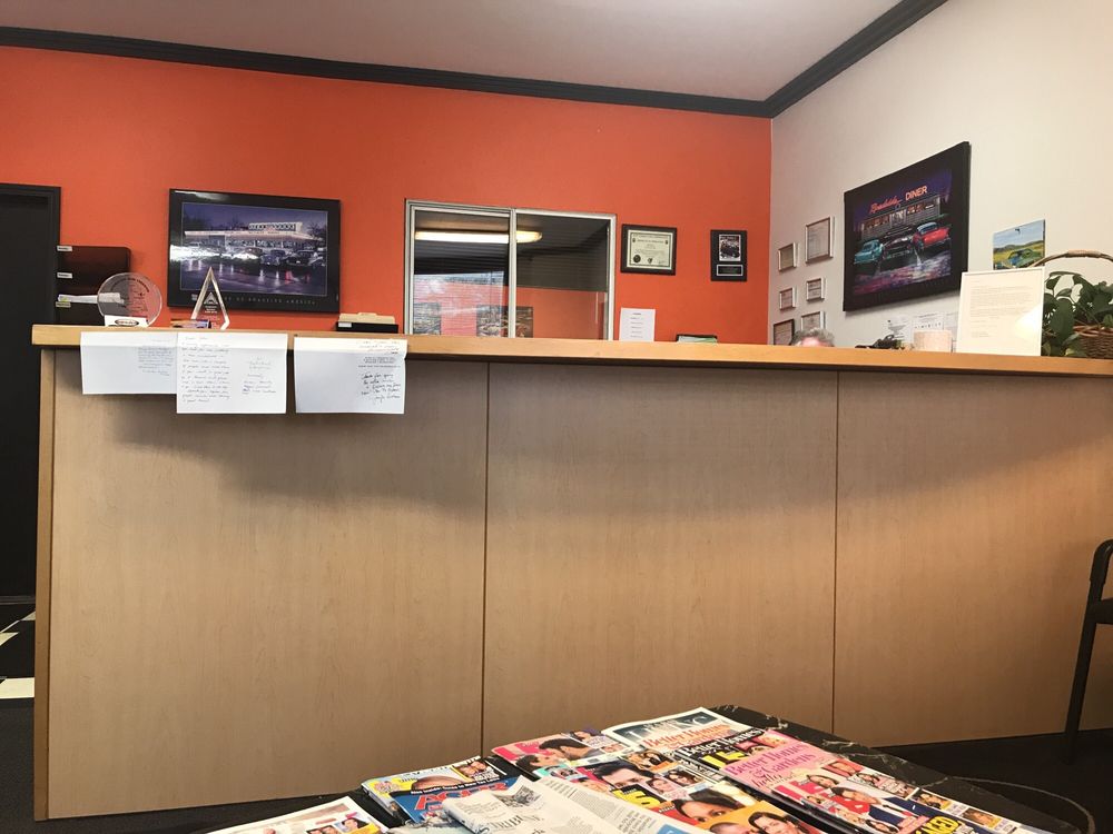 Genuine Auto Glass 53 Reviews Auto Glass Services 2609 S