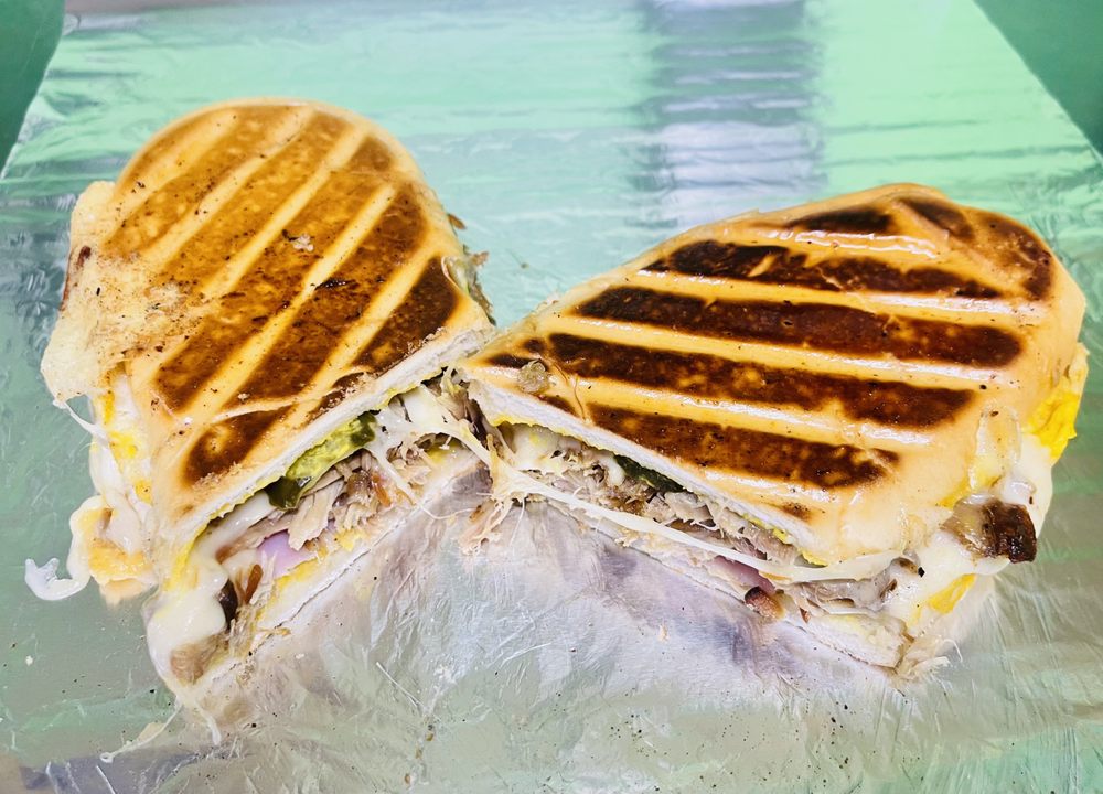 Azúcar Cuban Cafe Azúcar Cuban Cafe