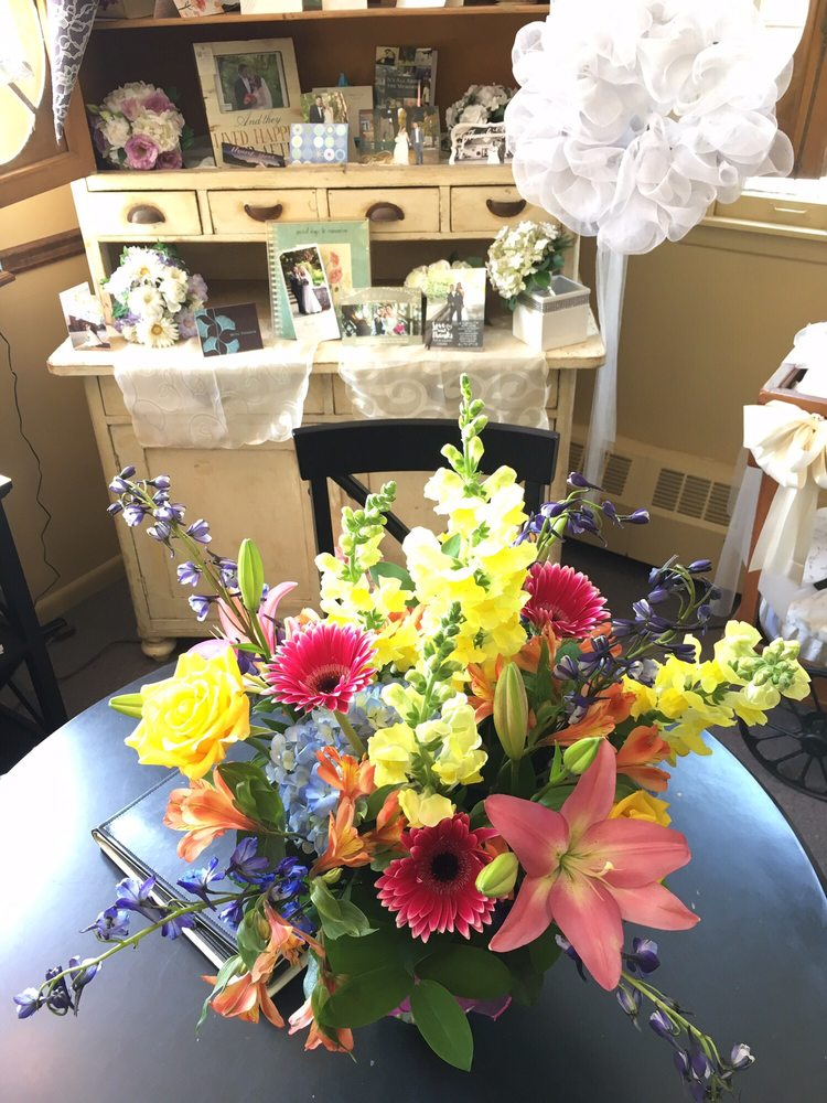 Flower Barn Florists 2137 1/2 Five Mile Line Rd, Penfield, NY Phone Number Yelp