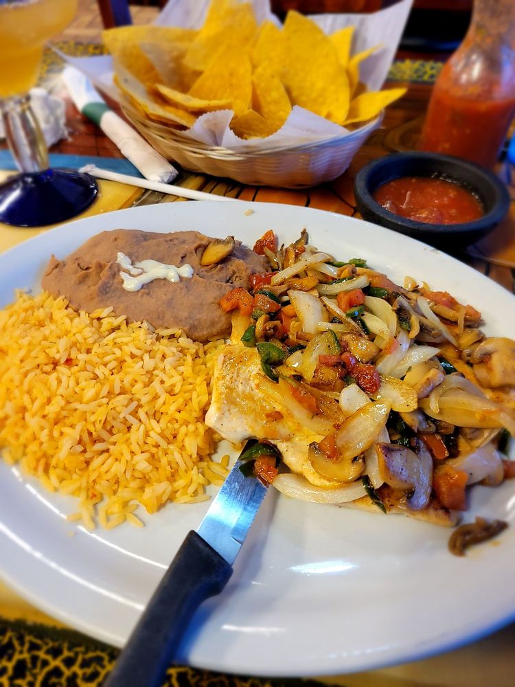 Las Cazuelas Mexican Cuisine