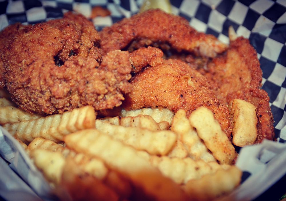 Mamo’s Seafood & More