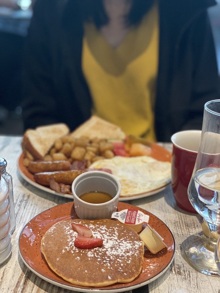 Siempre Restaurant