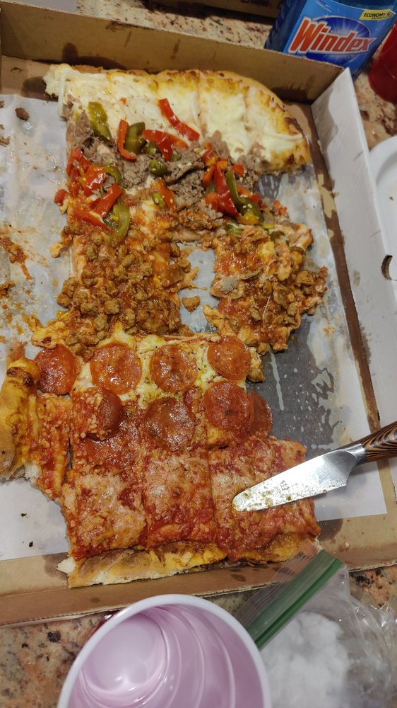 Senape's Tavern Pitza