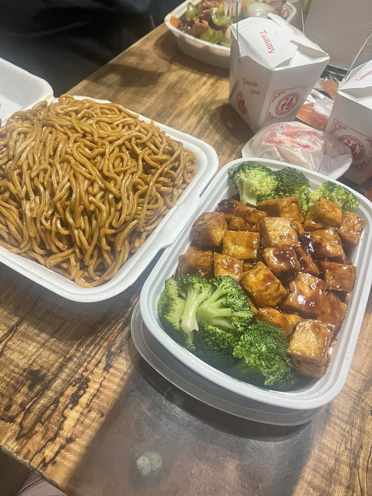 Yummy Wok