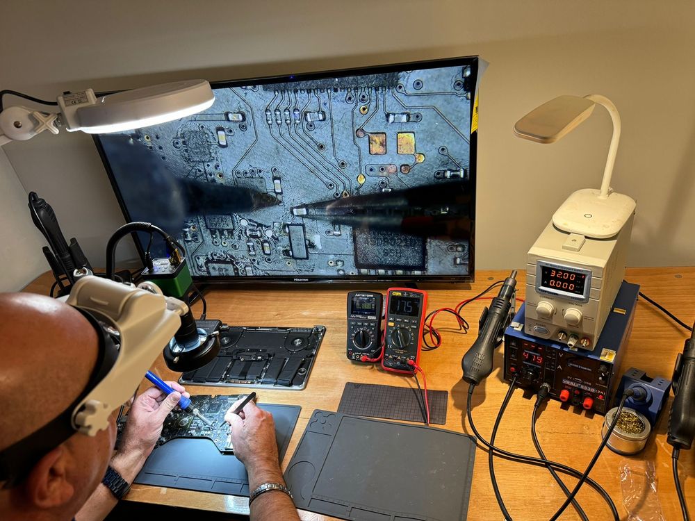 Ozmax Computers Phone Repairs