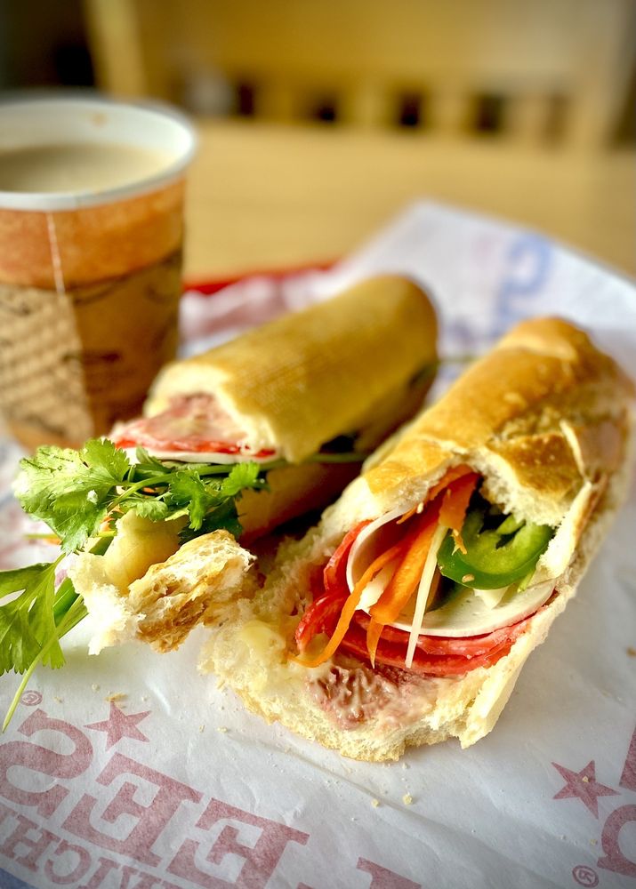 Lee's Sandwiches