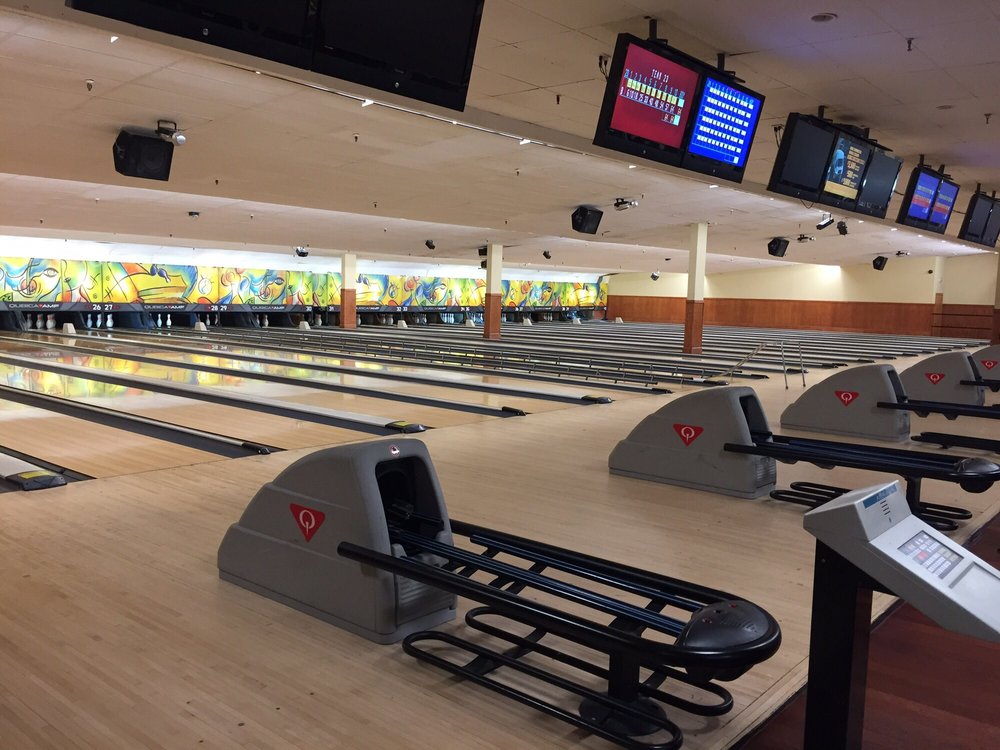 Bowl Long Island at Patchogue