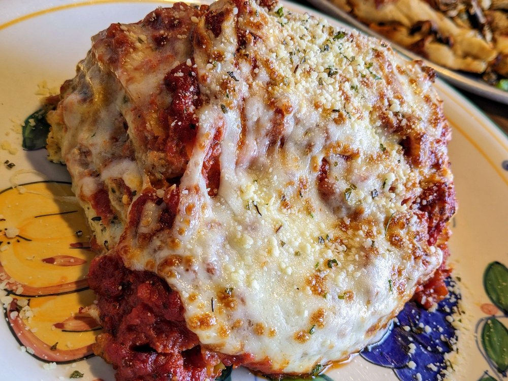 Charlie's Homemade Pizza & Italian Cuisine Charlie's Homemade Pizza & Italian Cuisine
