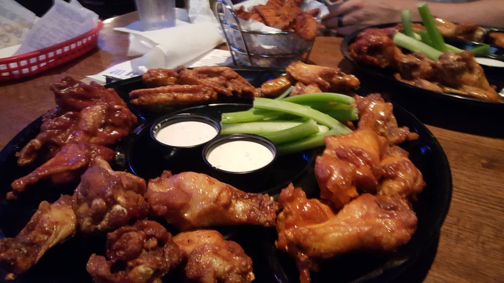 Wild Wings Cafe 44 Photos & 55 Reviews Sports Bars 1181 Oakland