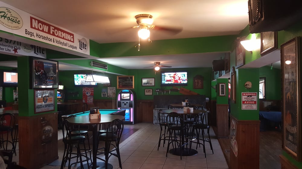 Somers House Order Food Online 16 Reviews Bars 1548 Sheridan Rd Kenosha, WI Photos