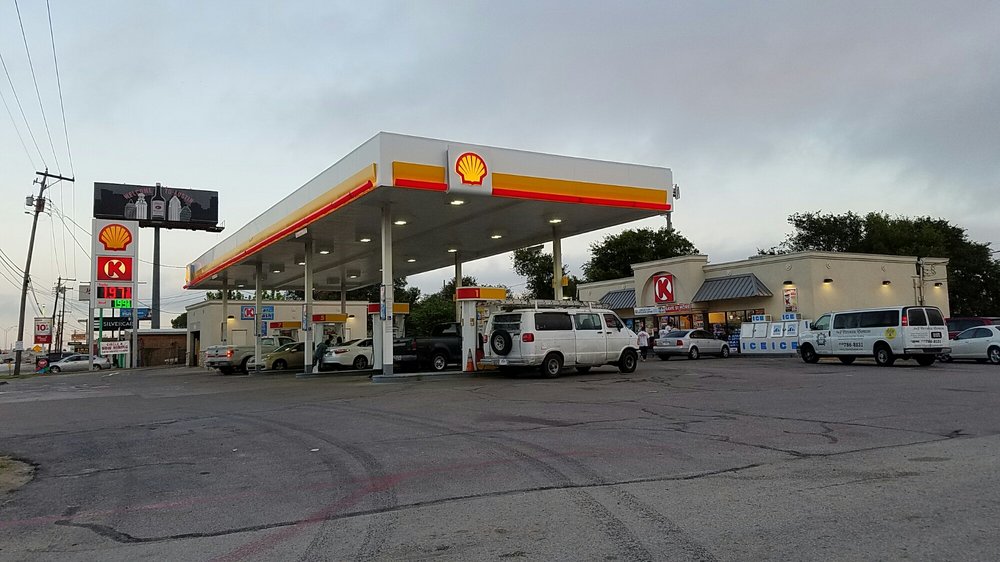 Closest Gas Station To The Airport On Cardinal And 71st Yelp