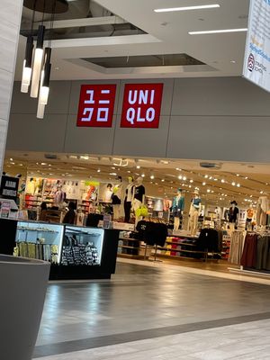 uniqlo great mall phone number