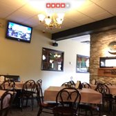 Little Italian Pizza 35 Photos 122 Reviews 373 E Photo Of Little Italian Pizza Naperville Il United States Dining Area