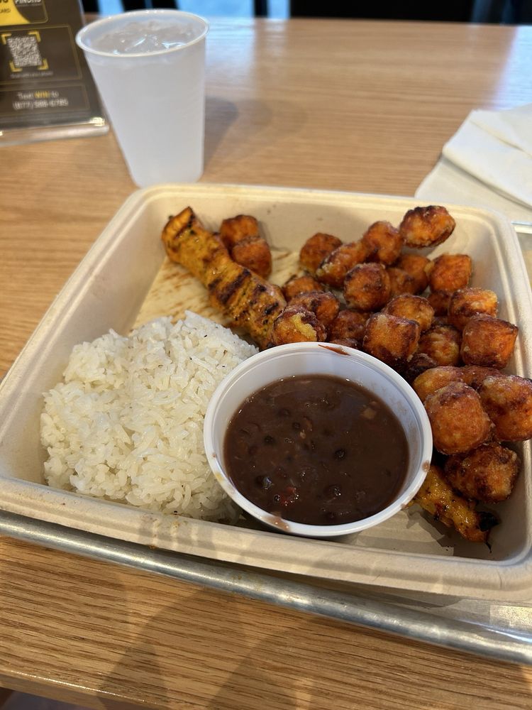 PINCHO Burgers and Kebabs