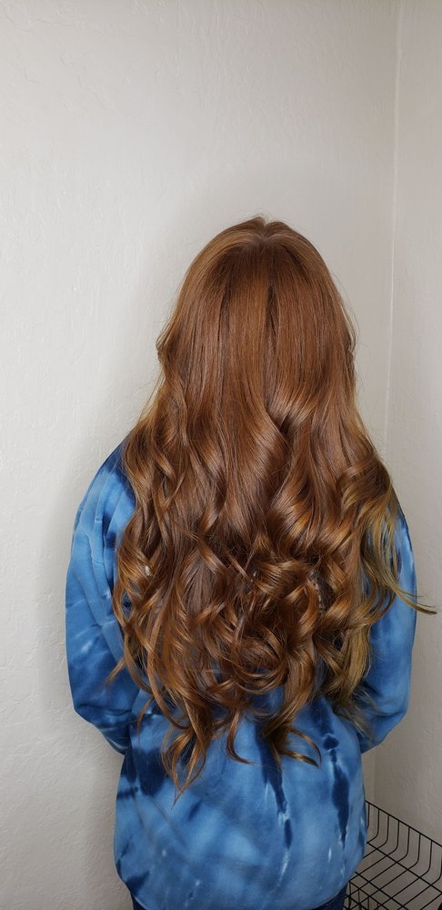 Reds Salon