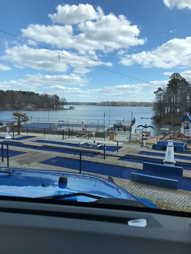 AmericampsLake Gaston Campgrounds 9 Lakeside Ln, Bracey, VA