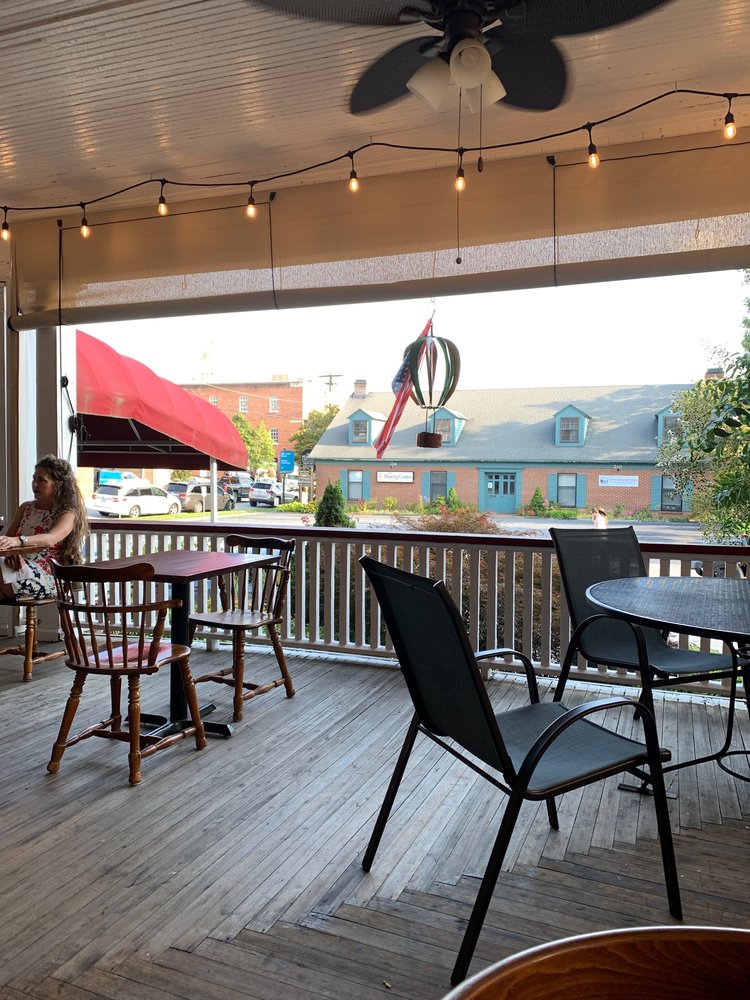 Harvey's at The Henderson