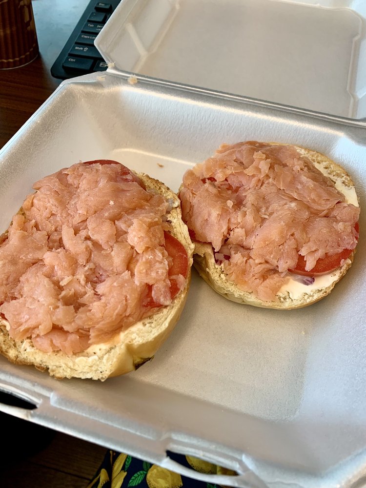 Benny's Bagels