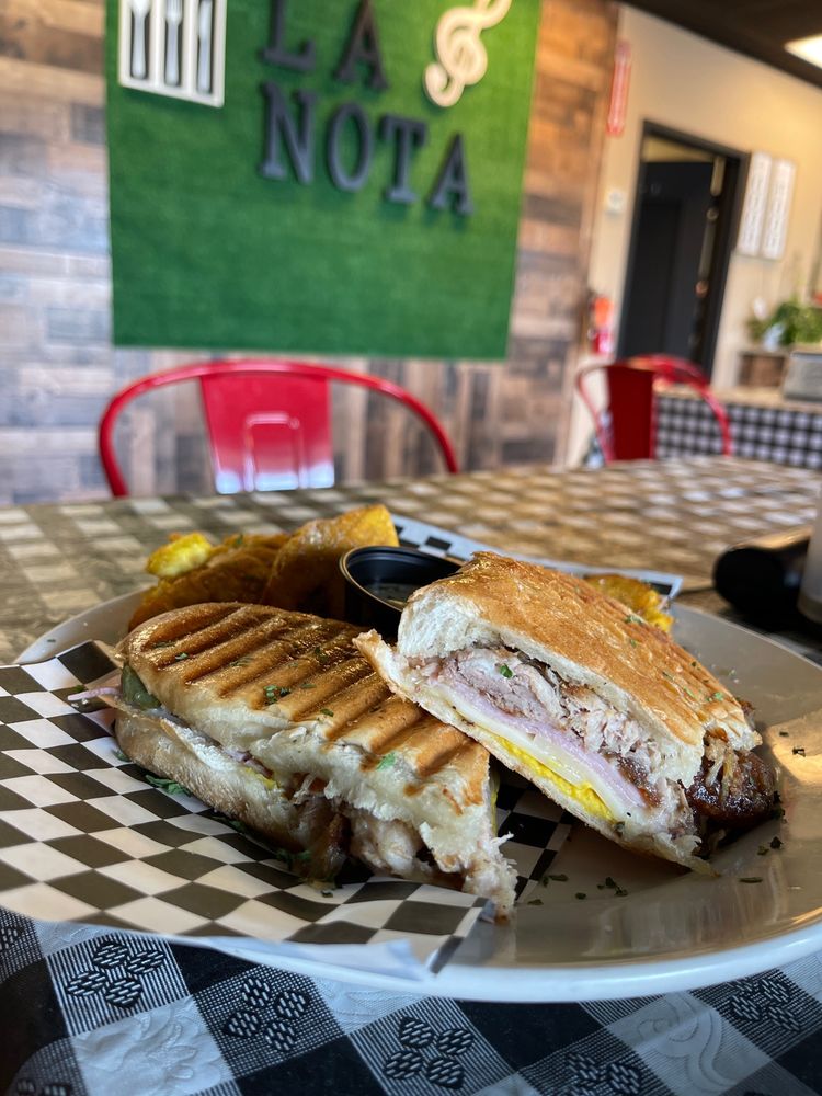 La Nota Restaurant