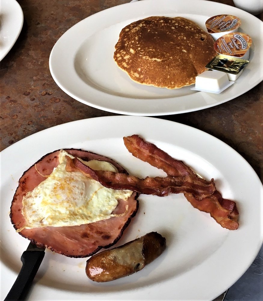 Halfmoon Diner
