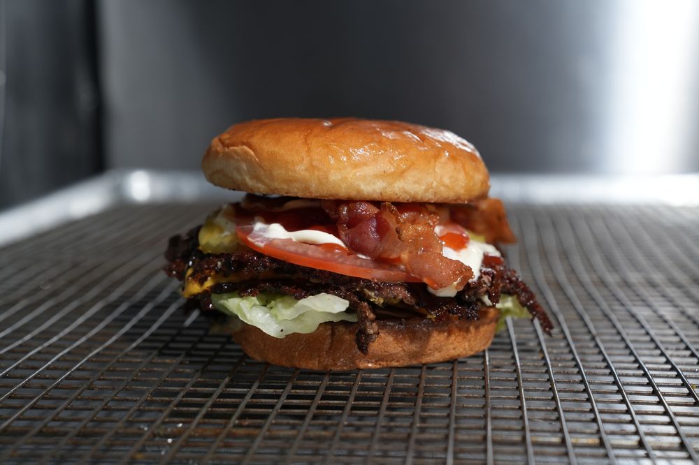 GUSTOS burgers + stuff