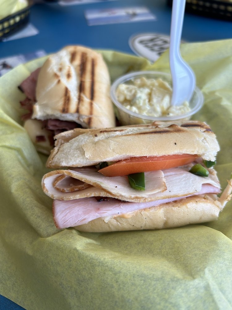 Happyplace Subs