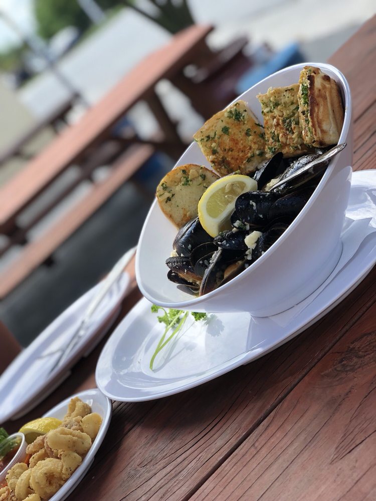 The Fish Grill 76 Photos & 89 Reviews Seafood 75 N Federal Hwy