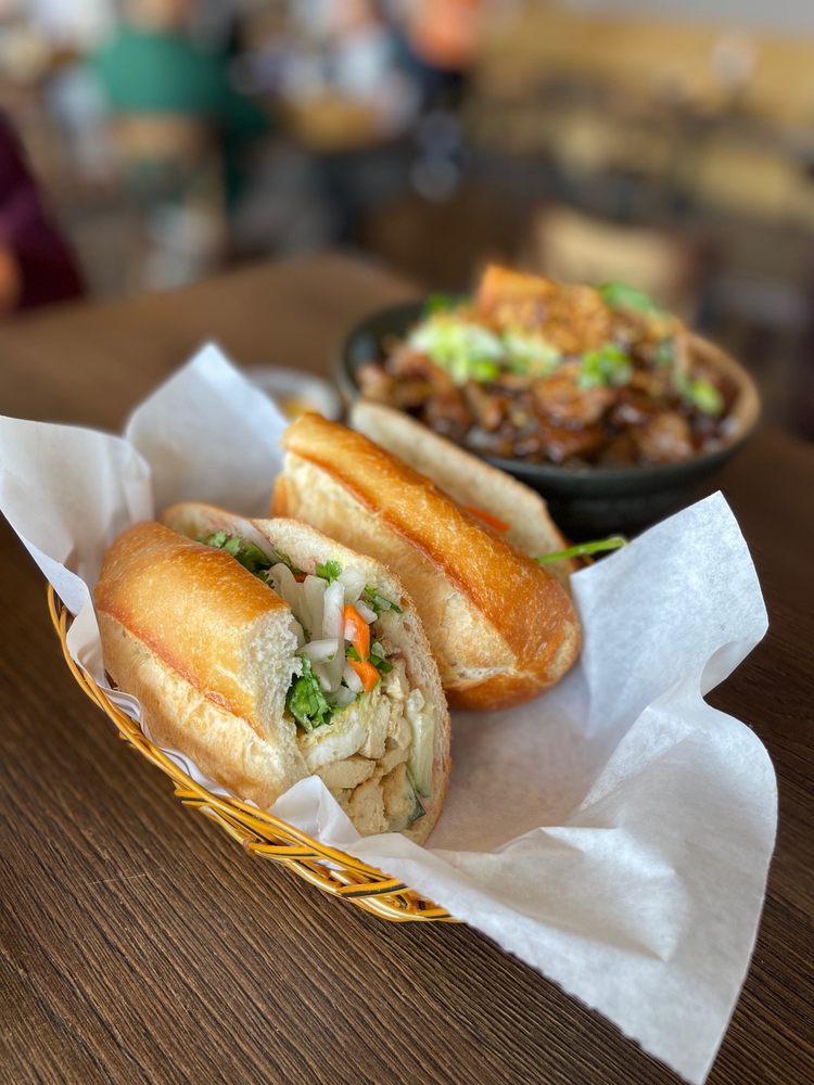 Pho Banh Mi