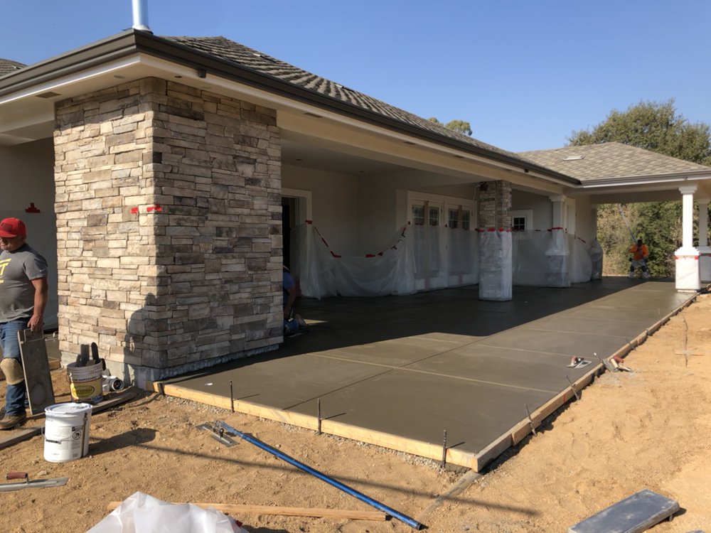 River City Vinyl Fence - Sierra Vista Construction
