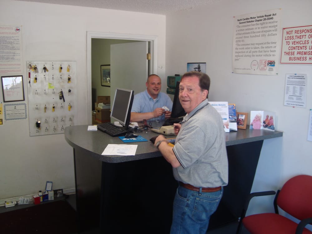 Mike's Tire and Service Center