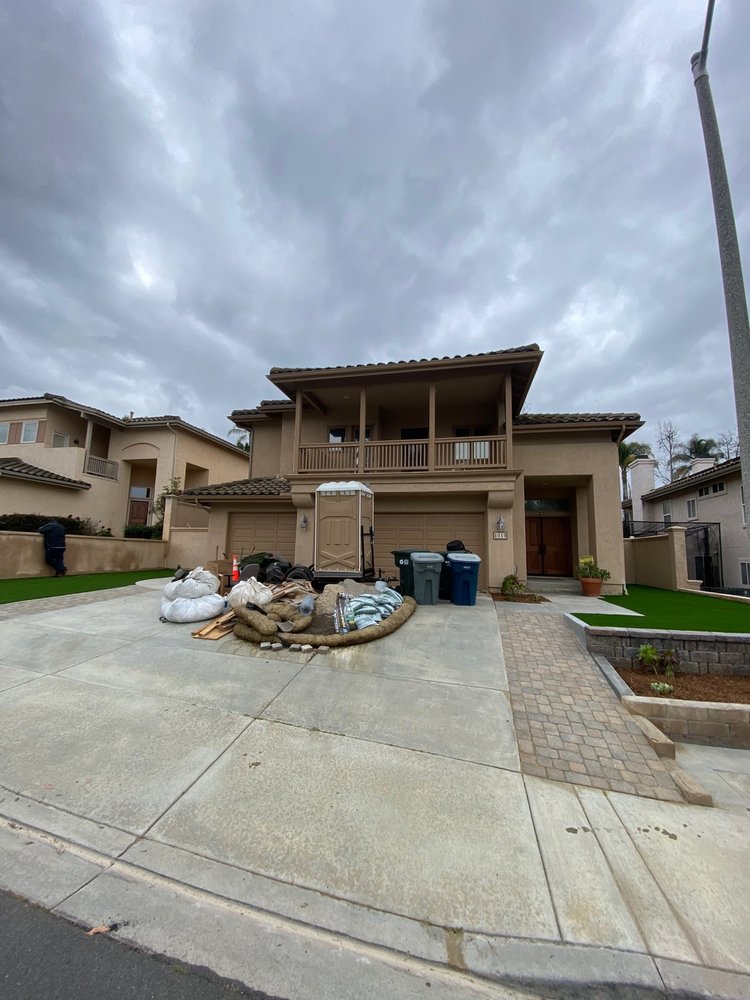 Reyes Landscape Maintenance